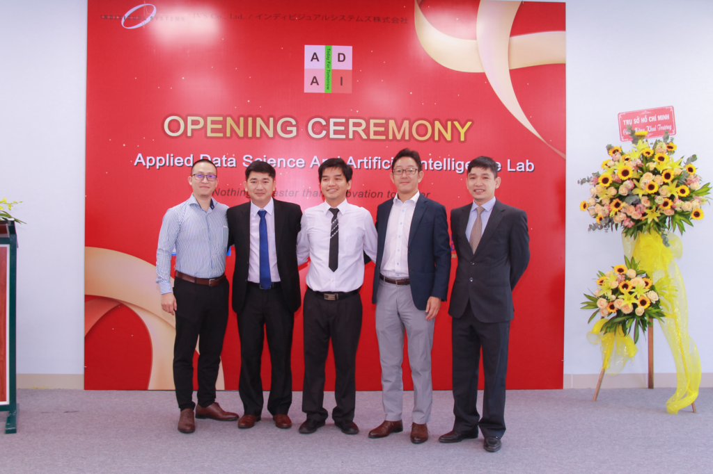Đại diện Khoa CNTT Đại học Thái Bình Dương cùng các đối tác tại lễ khai trương ADAI Lab Nha Trang